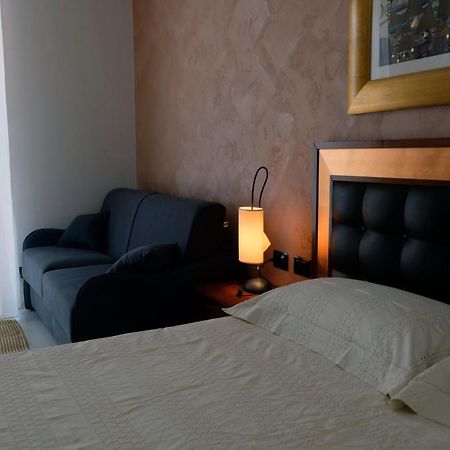 Villa Floyd Charming Rooms B&B Pachino Buitenkant foto
