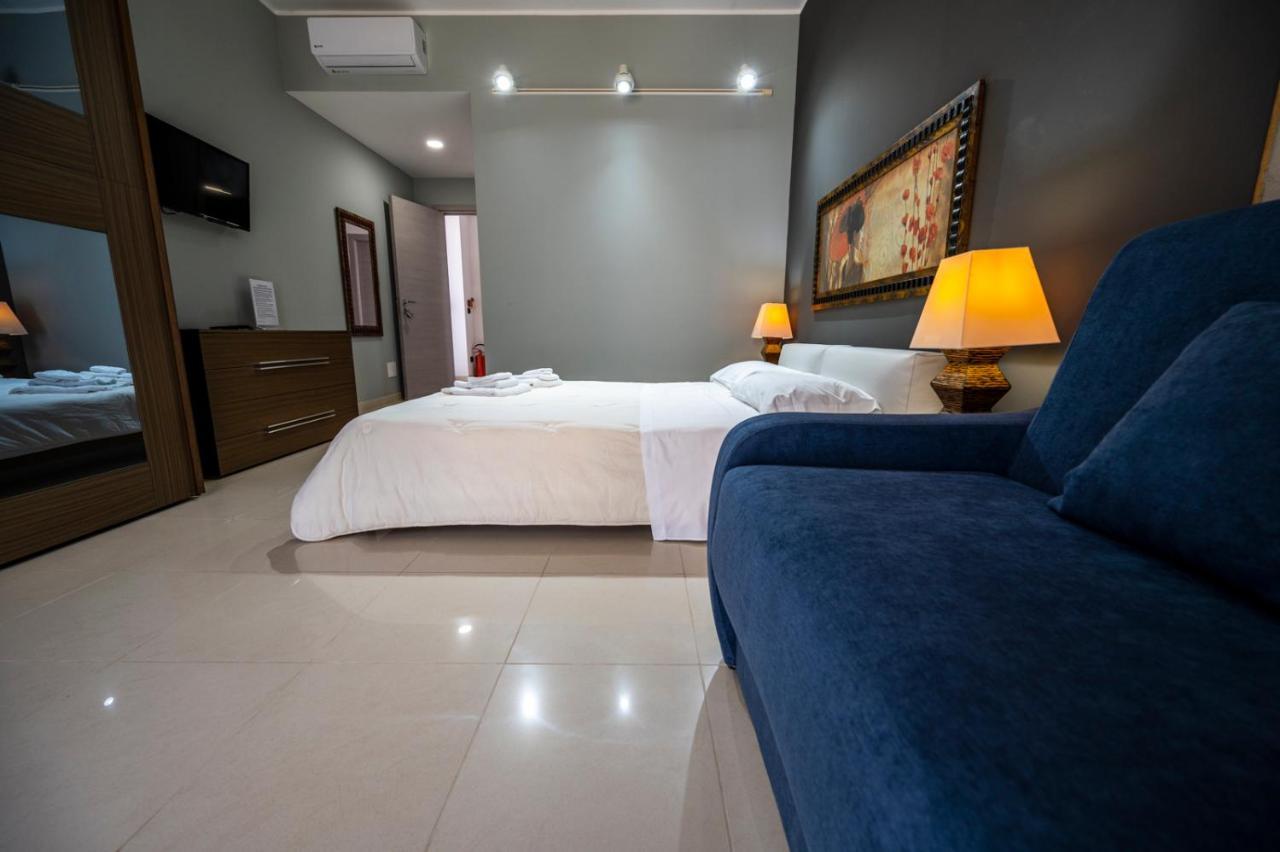 Villa Floyd Charming Rooms B&B Pachino Buitenkant foto
